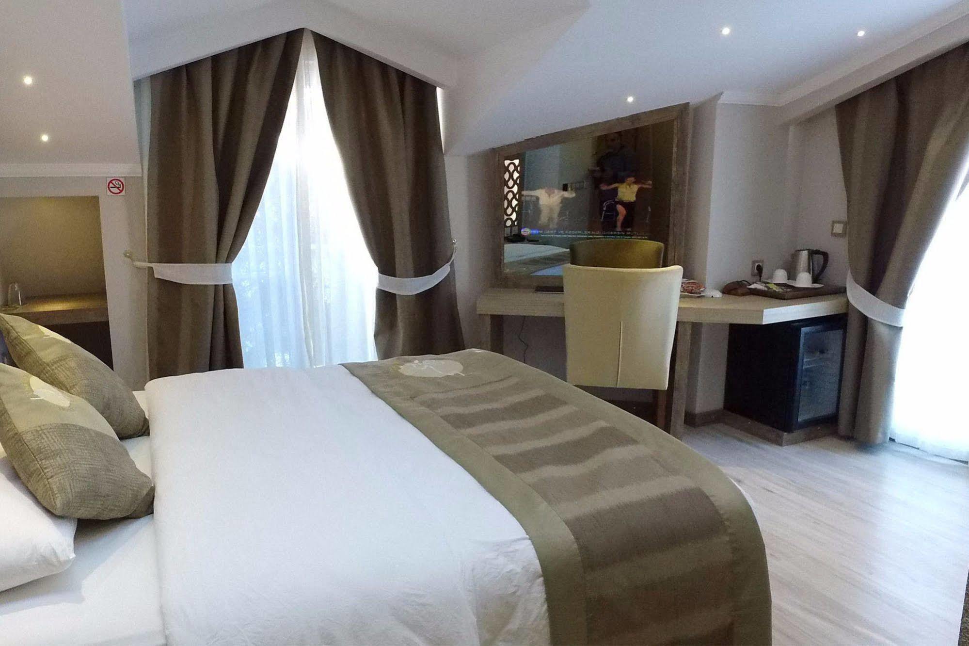 Unluselek Hotel Anamur Exteriör bild